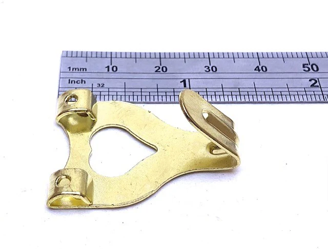 Blister de 4 crochets à tableau n°3 + 8 épingles