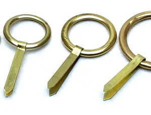 Blister de 10 anneaux & languettes assorties