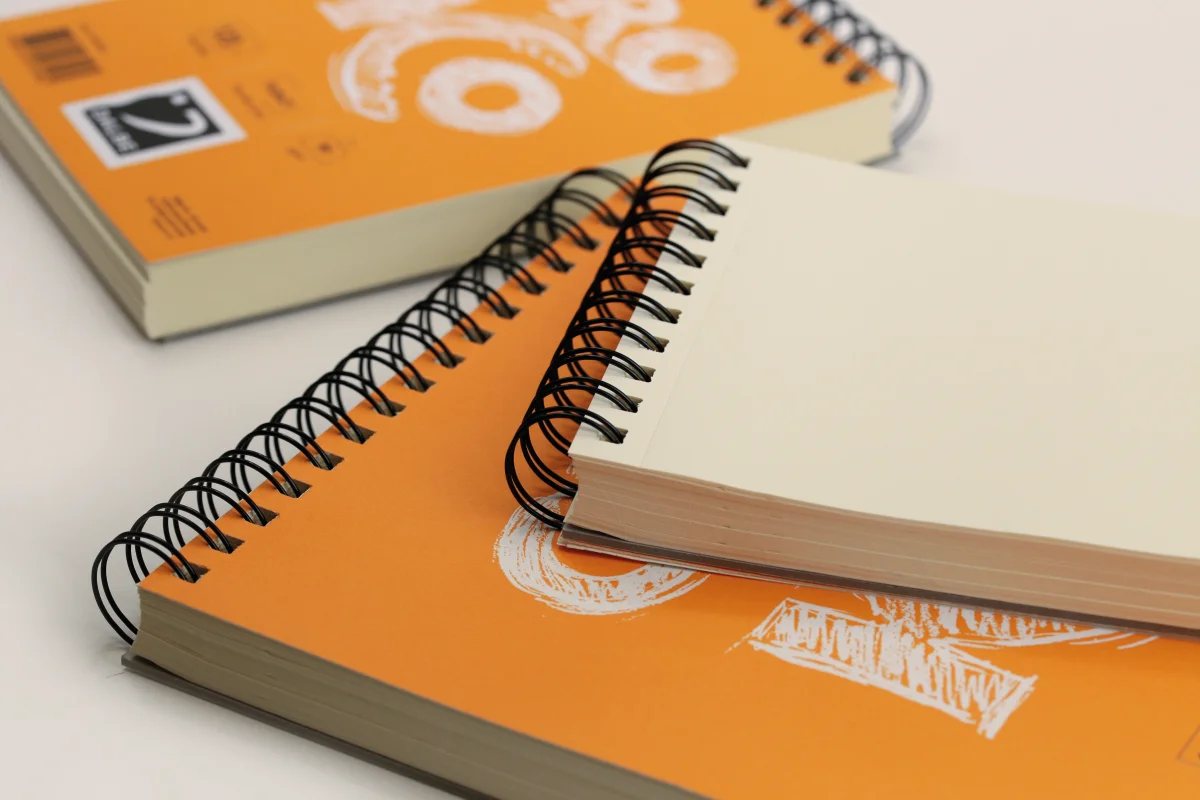 Album Croko spiralé 120 Feuilles, Papier Léger 90g/m², Idéal pour Croquis et Esquisses – Image 3
